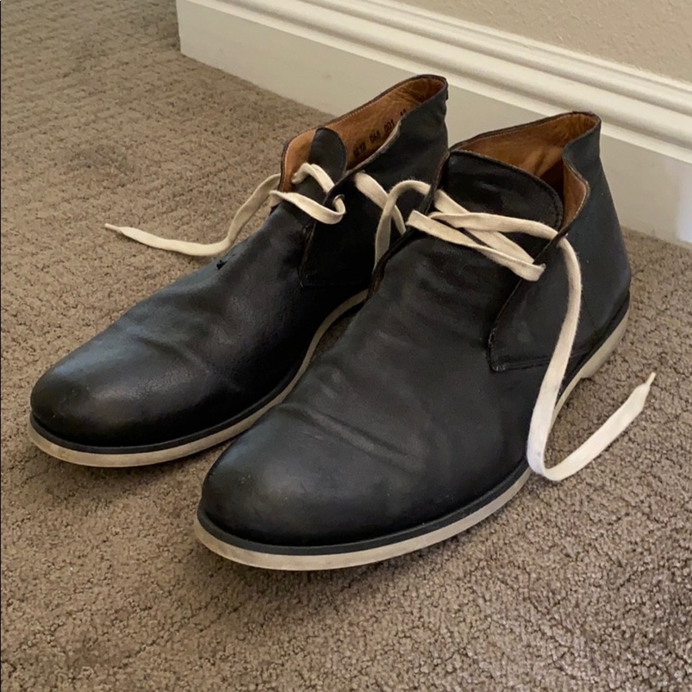 John Varvatos black leather chukka boots